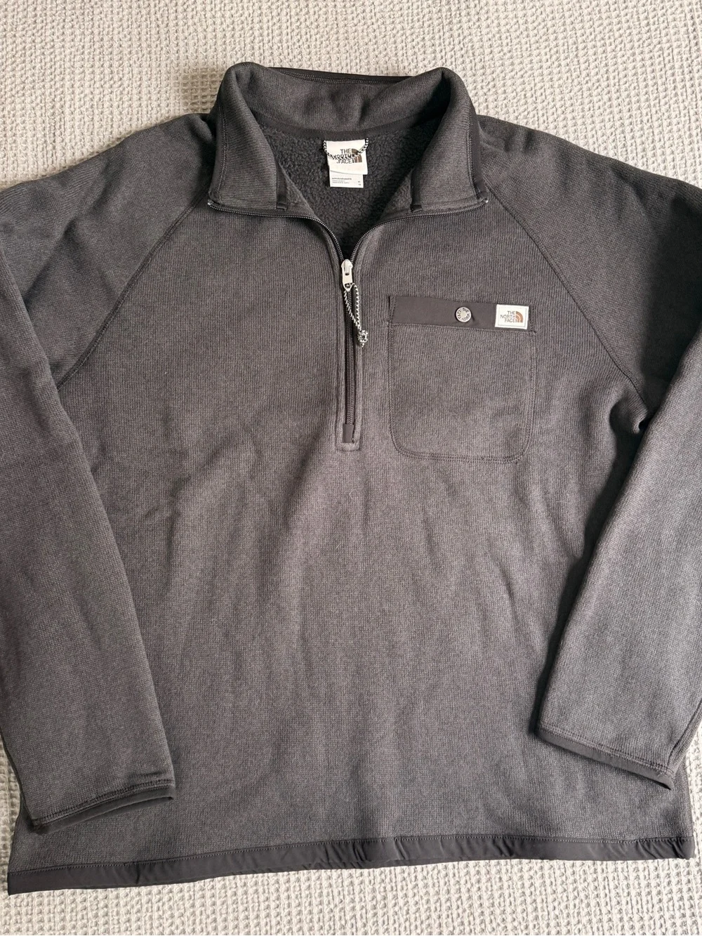 The North Face Men's Charcoal Quarter-Zip Fleece Pullover